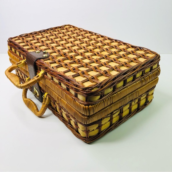 Vintage Wicker Picnic Basket Case Retro Suitcase Storage Organizer Box Decor - Picture 3 of 5